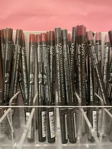 Nyx Suede Matte Lip Liner (Choose Shade) - Picture 1 of 1