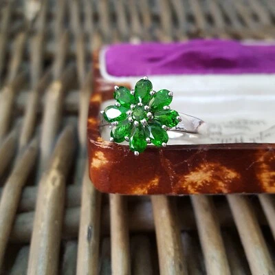 925 Sterling Silver Ring,Natural Green Diopside Gemstones Ring, Size R.5 US 8.75 - Image 1 of 4