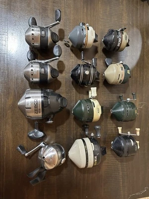 12 carretes de pesca Zebco - Echa un vistazo a diferentes tamaños Foto 1 de 4