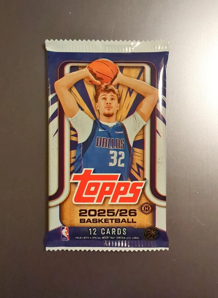 Paquete de pasatiempos de baloncesto de la NBA Topps 2025-26 sellado - CANTIDAD Hobby Box bandera automática Foto 1 de 1