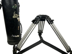 Sachtler short tripod legs 100mm Avec Sol Épandeur Et Étui - Photo 1 sur 8