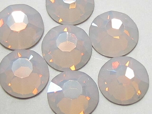 20ss ROSE OPAL MYSTIQUE (máxima) pedrería PLANA PRECIOSA 72 un. Foto 1 de 1