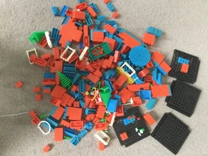 vintage LEGO 600g old blue and red and black miscellaneous bundle - Picture 1 of 7