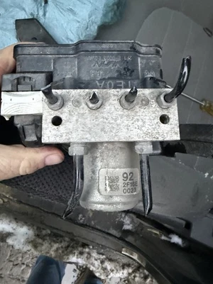 Модуль 2012 Honda Accord Abs - Изображение 1 из 4