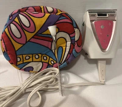 Vintage 1970s REMINGTON PRINCESS Women's ELECTRIC SHAVER In Retro Case WORKS - Image 1 of 4