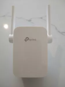 Extensor de alcance Wi-Fi TP-Link TL-WA855RE 2,4 GHz N300 300 Mbps, modo AP compatible - Imagen 1 de 4