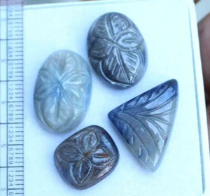 50,30 ct natürliche geschnitzte Schnitzerei Form Madagaskar blauer Saphir lose Edelsteine Lot - Bild 1 von 4
