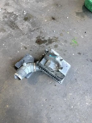 CAJA FILTRO AIRE FORD EDGE 2011-2014 Foto 1 de 4