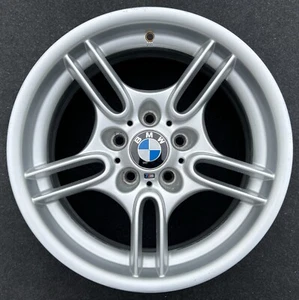 1x Llanta de aluminio original BMW Styling 66 66M serie 5 E39 2228995 17 pulgadas 8x17 EH2 IS20 - Imagen 1 de 21