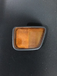 1997-2001 Honda CR-V CRV Front Marker Reflector LH Left OEM Driver Side - Picture 1 of 2