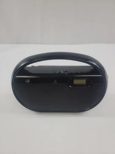 GPX, Inc. R602B Portable AM/FM Radio with Digital Clock and Line Input (Black) - Picture 1 of 6