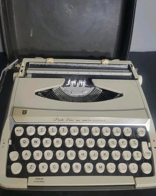 Smith Corona Pride Line Rare Cursive Font Zephyr Deluxe England -Typewriter  - Image 1 of 4