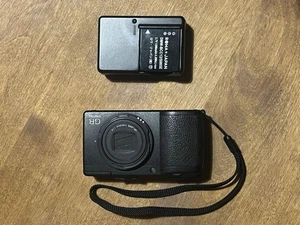 RICOH GR Digital III Compact Digital Camera Black w/ Battery & Charger Japan - Picture 1 of 3