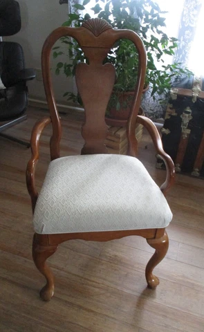 Vintage MASTER DESIGN FURNITURE PENNSYLVANIA Solid Cherry Queen Anne Arm Chair Cover