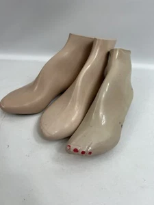 Set of 3 Vintage 1940-50s Plastic Shoe Form Ladies Foot Tu Toe Pixie - Picture 1 of 12