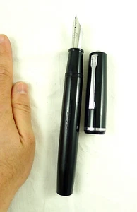 VECCHIA  PENNA STILOGRAFICA VINTAGE ENORME MONTEGRAPPA EXTRA 23 CM - Foto 1 di 9