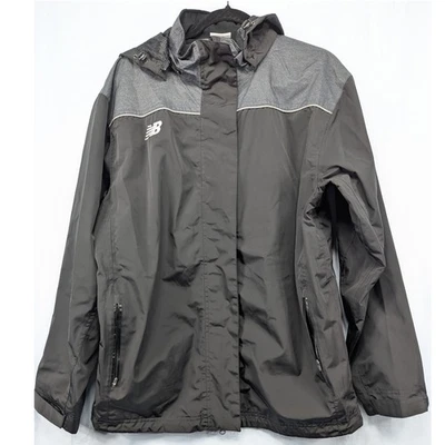 Chaqueta de lluvia ligera New Balance gris negra con capucha ropa deportiva para hombre L Foto 1 de 4