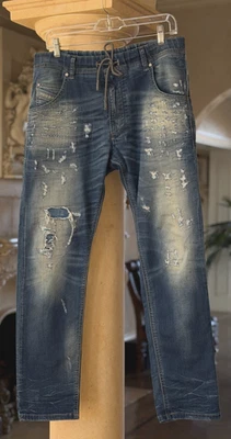 Pantalones de mezclilla para hombre Diesel 'KROOLEY-X-NE' desgastados, 30" W x 30" L - RARO Foto 1 de 4