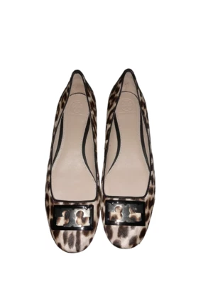 Tory Burch Womens Gigi Calf Hair Gold Logo Animal Print Pumps Size 9.5 Pre-Owned - Image 1 of 4