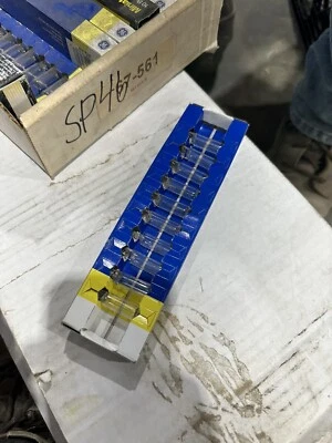 GE 561 12w  Rigid Loop Base Automotive Bulbs Miniature Lamps (Box of 10) (SP46) - Image 1 of 3