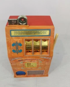 Medley Mfg Co Bakelite Slot Machine Toy - USA, Vintage, Orange, Red - Picture 1 of 12