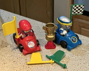 Fisher Price Little People Spin n Crash Raceway 2008 Figure Racers Cars & Trophy - Picture 1 of 20