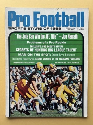 Anuario de estrellas deportivas de fútbol profesional de 1968. (EX+) Previsualizaciones de todos los equipos Foto 1 de 3