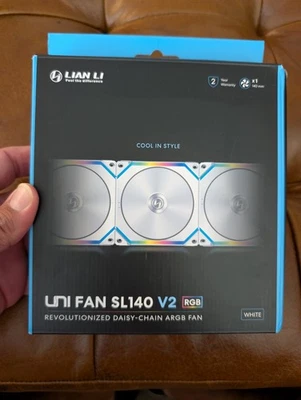Lian Li UNI FAN SL V2 140mm Case Fan - White - Image 1 of 4