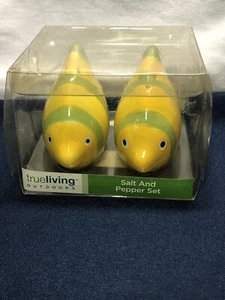 Vintage Tropical Fish Salt/Pepper Shaker Set True Living Outdoors NIB 🐠 - Picture 1 of 8