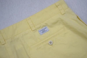 Vineyard Vines Whale Club Shorts Yellow Flat Front Chino Mens Size 40 x 6" - Picture 1 of 5