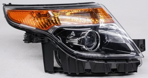 OEM Ford Explorer Right Passenger Side Halogen Headlamp Fender Tab Missing