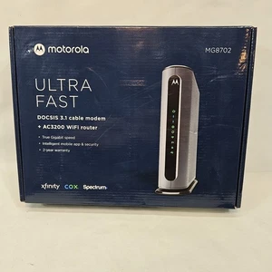 Motorola MG8702 DOCSIS 3.1 modem via cavo con router Wi-Fi dual band AC3200 - Foto 1 di 9
