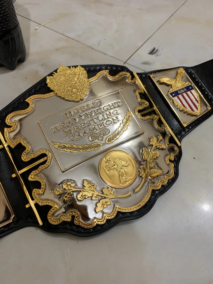 Cinturón de campeonato de peso pesado Awa Lawler, 4 mm zinc, doble chapado, correa de cuero Foto 1 de 4