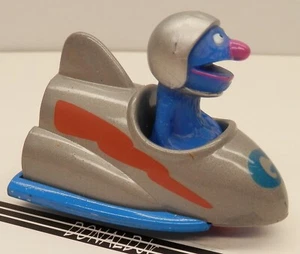 Coche vintage Spaceman Grover in Space Ship Sesame Street Playskool 2,5" de largo - Imagen 1 de 2