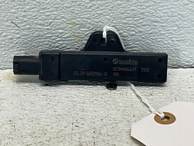 21-23 BMW 228I GRAN CUPÉ ANTENA ENTRADA TRASERA IZQUIERDA SIN LLAVE MÓDULO RECIBIDO LOTE038 Foto 1 de 4