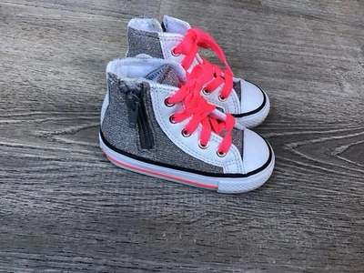 Tênis Converse Hi Top Prata e Rosa Quente Meninas Criança Tamanho 5 Zíper 750600 - Imagem 1 de 4