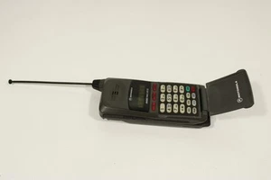 Téléphone vintage MOTOROLA MICRO TAC LITE II, 34043WNHPA. (réf K 183) - Photo 1 sur 12