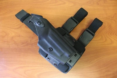 Safariland 6004-77 Drop Leg Tactical Holster Rig Right Hand SIG P220 P226 - Image 1 of 4