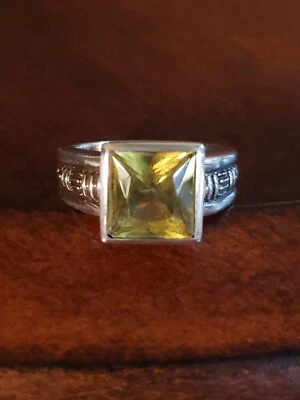 Anillo de plata esterlina CUARZO LIMÓN, 10 mm cuadrado, tamaño 6, vástago Crosshatch Foto 1 de 4