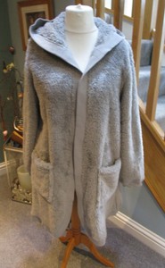 Cozee Home Cocoon Fluffie Cardigan Grey Large New