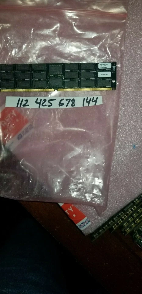 SGI 16MB 200p 60ns   Buffered ECC FPM  DIMM    030-0256-001 - Image 1 of 1