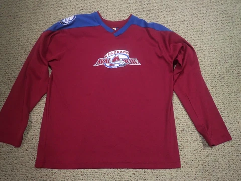 COLORADO AVALANCHE (STANDLEY CUP CHAMPS) SWEATER/JERSEY Youth L 14/16 w/ Logos Cover