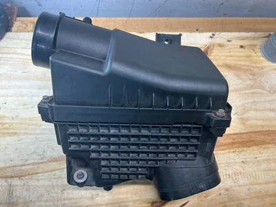 Caja de admisión de aire OEM 2008-2012 (8ª generación) 3,5 L Honda Accord (MAF no incluido) Foto 1 de 2