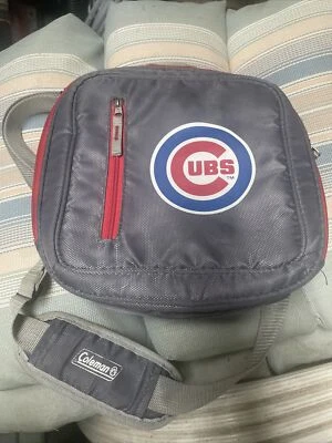 Chicago Cubs Coleman Team Logo Messenger Cooler A3 - Image 1 of 4