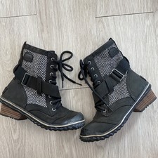 sorel slimboot lace