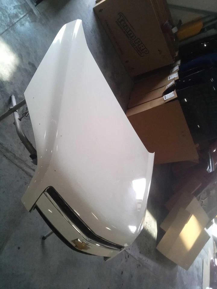 Capó usado se adapta a: Chevrolet Captiva Sport 2012 grado A Foto 1 de 4