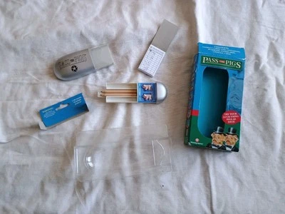 Winning Moves Pass The Pigs Dados Viaje Estuche Compacto Juego Edades 8+ Completo Foto 1 de 2