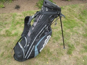 TaylorMade micro lite 3.0 golf standbag in black - Picture 1 of 6