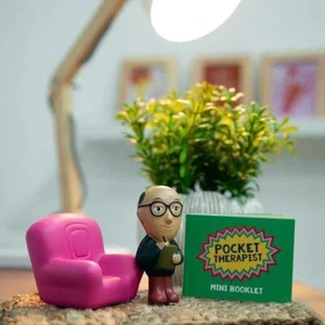 All Things Tiny - Pocket Therapist Stress Squeezer Includes Mini Comic Book - Picture 1 of 5