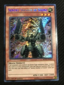 Sentry Soldier of Stone MVP1-ENS12 Secret Rare 1st NM Yugioh - Imagen 1 de 1